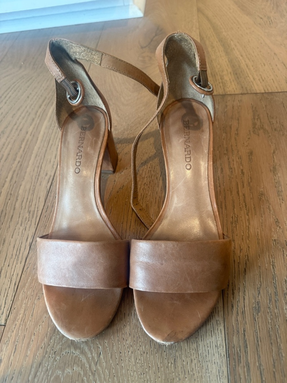 Bernardo Tan Brown Leather Open-Toe Block Heel Sandals